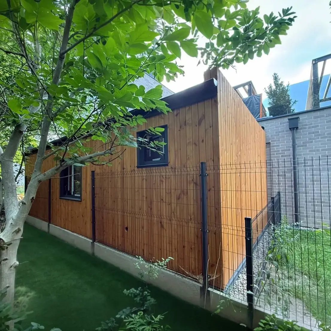 nowoczesna sauna zewnętrzna